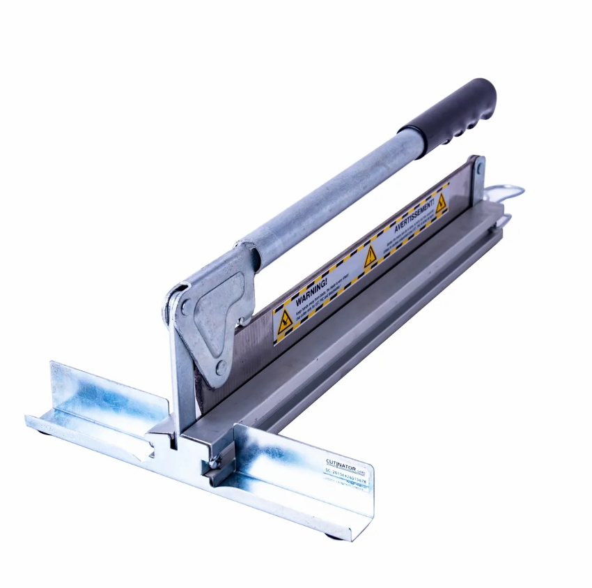 LONG NIB PERMANENT MARKER RED(191077)