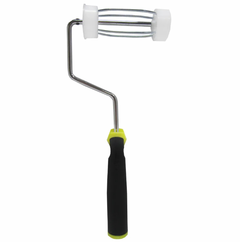 PAINT BRUSH PLASTIC HANDLE 4″